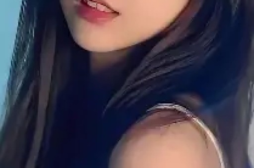 刚分手一周！八卦媒体爆料：维尼修斯在私人场所与数位女性聚会