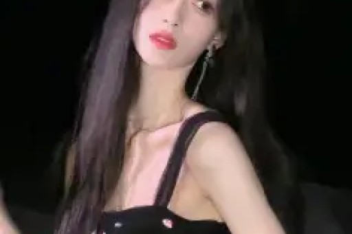《2024年明星人设崩塌现象的传播学解读》范文